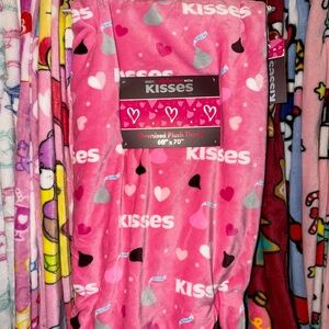 Hershey Kiss Pink Heart & Candy Print Plush Throw